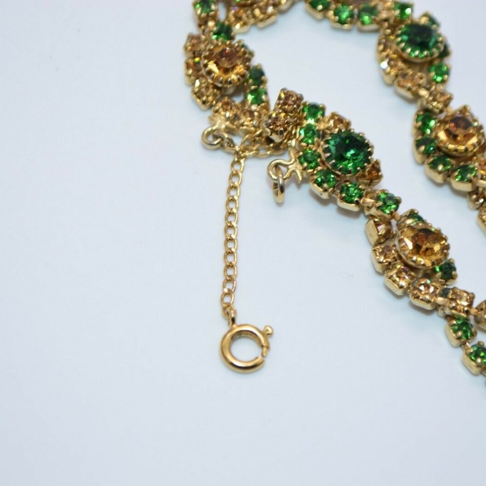 Green Topaz Glass Rhinestone Twist Gold Tone - Picture 4 of 5